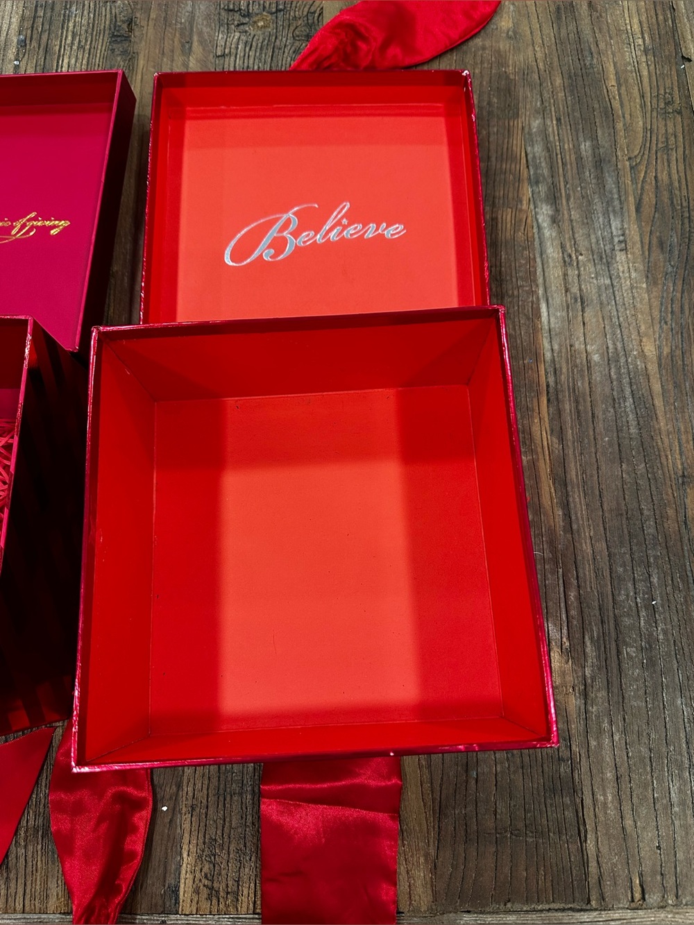 Set of Two Red Gift Boxes with Satin Bows - Picture 5 of 6